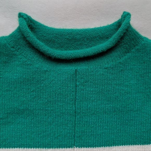 Soft Cashmere Blend Women's Sweater Colorblock Mock Neck Green Cream Knit Size S - Picture 7 of 16